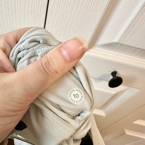 Lululemon align pastel blue high rise pant leggings *28” size 10 - Picture 6 of 6